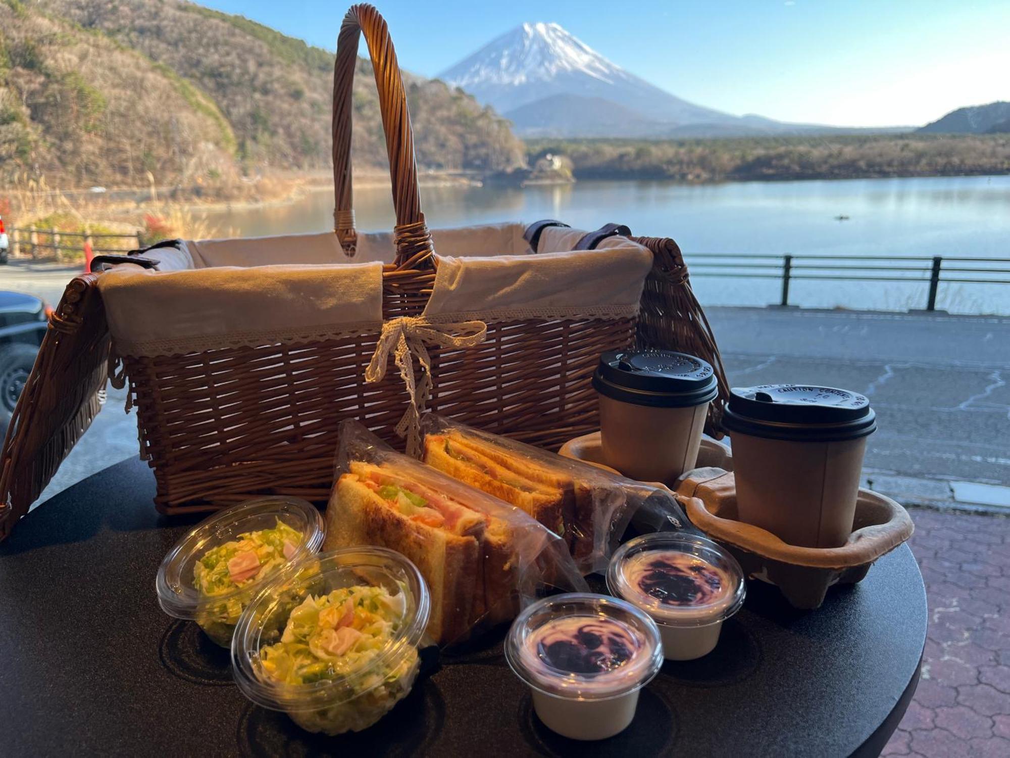 פוג'יקאוואגוצ'יקו Shoji Lake Hotel מראה חיצוני תמונה
