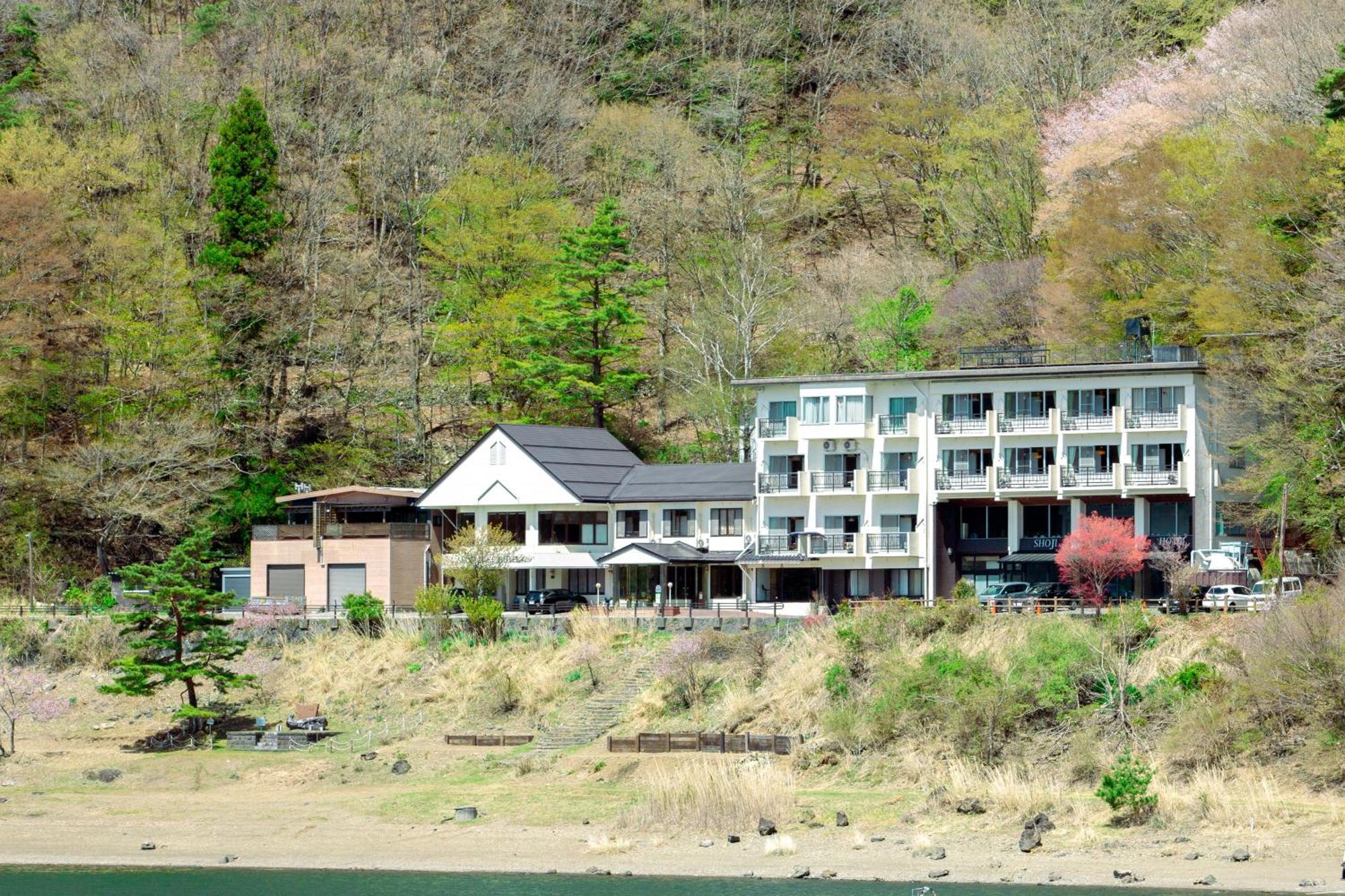 פוג'יקאוואגוצ'יקו Shoji Lake Hotel מראה חיצוני תמונה